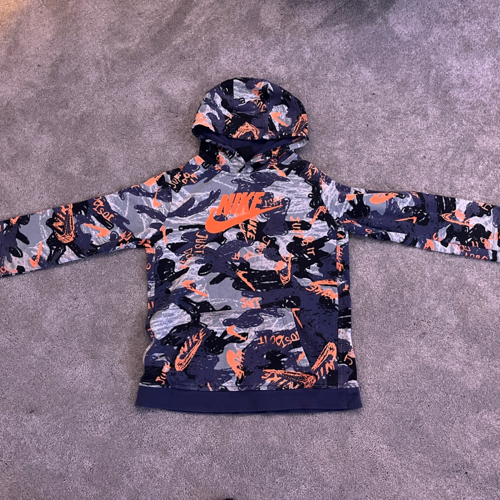 Nike youth XL hoodie